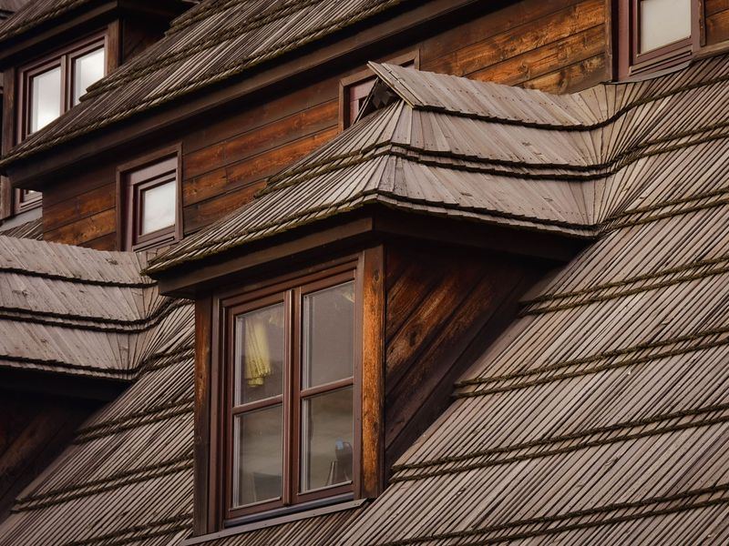 Roofing job in the Hamburg Historic District neighborhood of Davenport